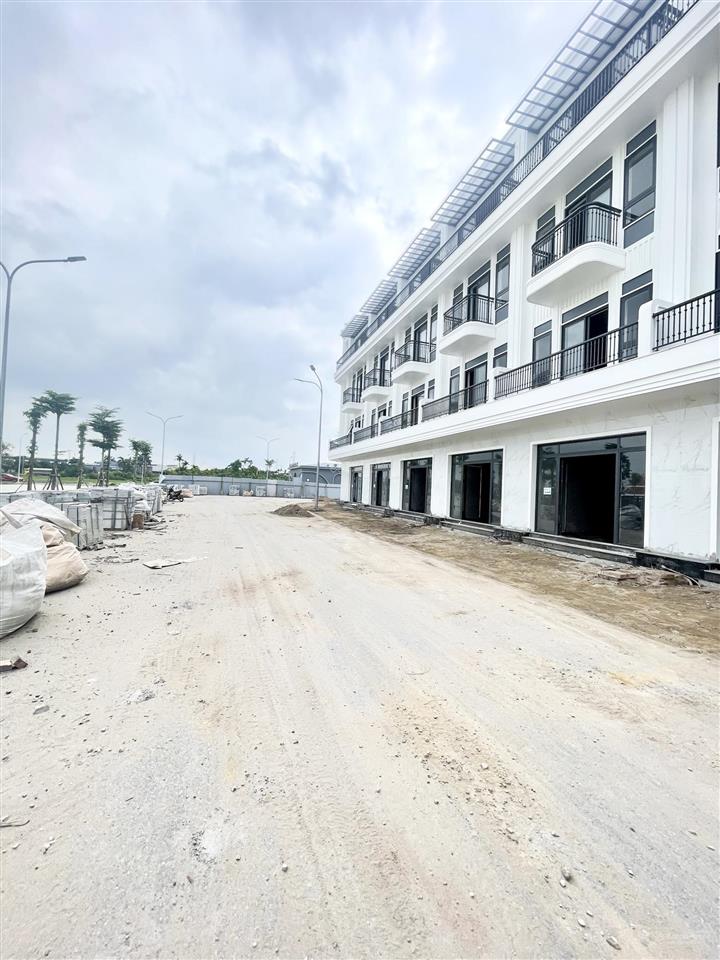 Hot! bán chuyển nhượng căn hp2 view công viên vị trí đẹp hiếm có.  e nguyên 0357 864 ***