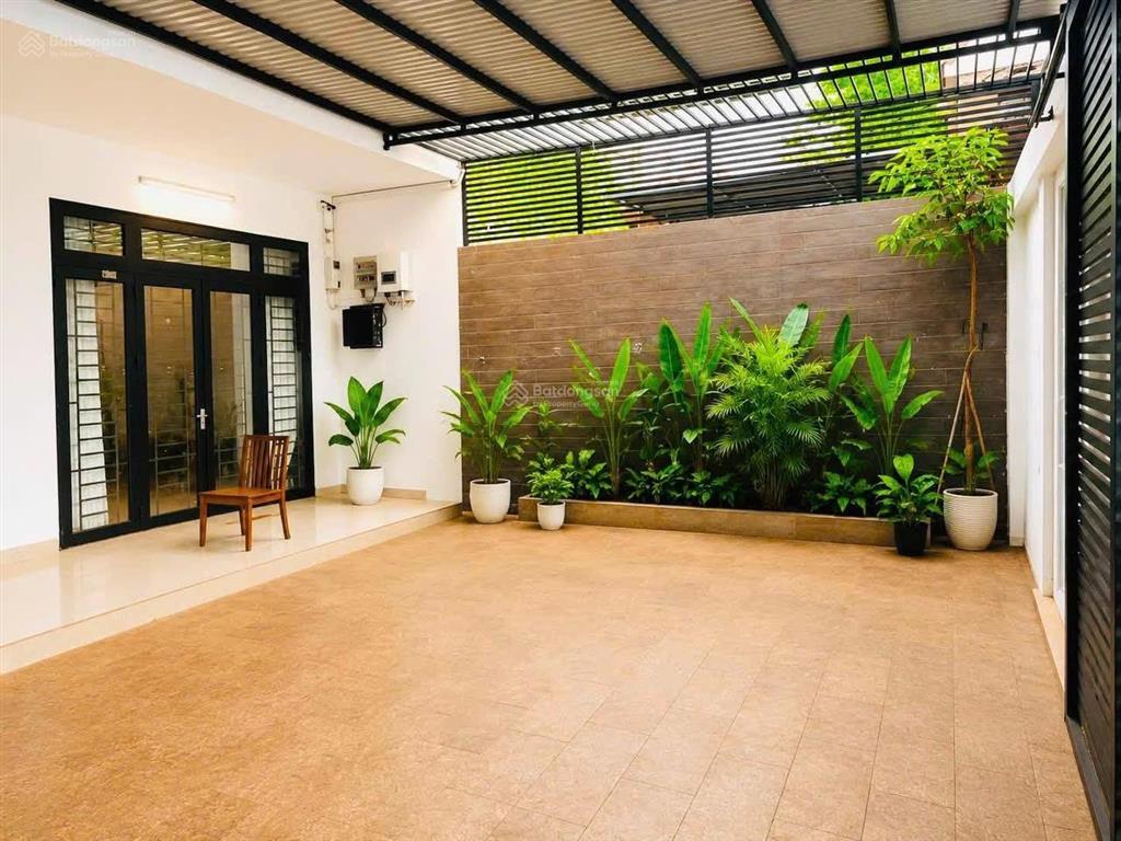 Cần bán biệt thự đẹp như trong tranh mặt tiền mai xuân thưởng, thành phố buôn ma thuột