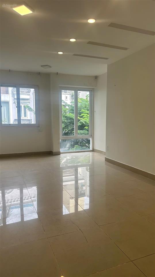 Bán nhà mặt tiền tại nguyễn thượng hiền, 9,5 tỷ, 72,5 m2 bán gấp