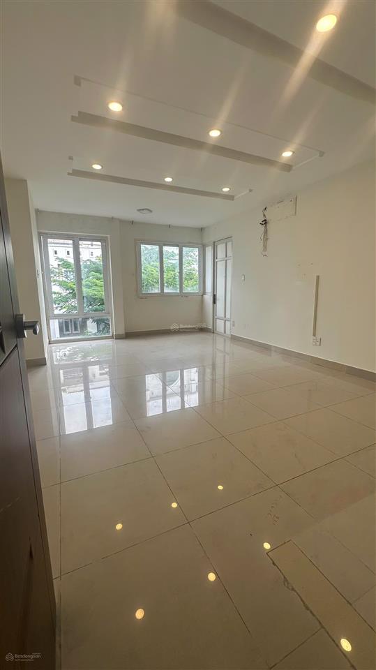 Bán nhà mặt tiền tại nguyễn thượng hiền, 9,5 tỷ, 72,5 m2 bán gấp
