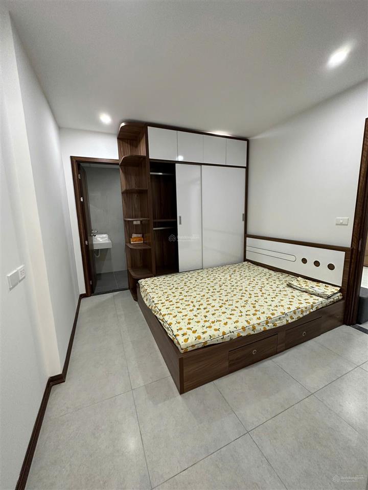 Cho thuê căn 2 phòng ngủ chung cư 389 dream home, phan bội châu.  0837 323 ***