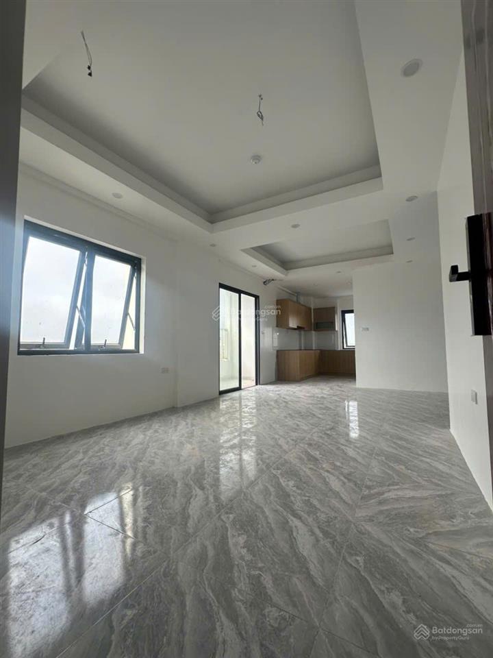 Chính chủ nhượng lại căn góc 2 pn chung cư hoàng thịnh phát mặt đường nguyễn trãi. 0837 323 ***