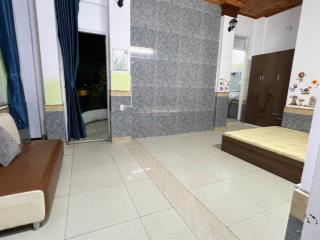 Cho thuê phòng ban công, 1 phòng ngủ riêng tách bếp, full nội thất
