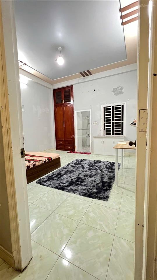 Chính chủ cho thuê căn hộ mini full nội thất, cửa sổ lớn phòng rộng thông thoáng