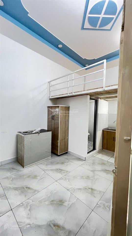 Cho thuê phòng gác giá rẻ 2tr5 giảm còn 2tr2. khu an ninh yên tĩnh