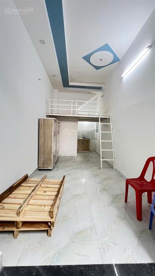 Cho thuê phòng gác giá rẻ 2tr5 giảm còn 2tr2. khu an ninh yên tĩnh