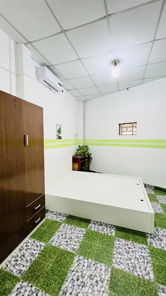 Phòng full nội thất lầu 1 rộng dãi phòng mới vào ở ngay