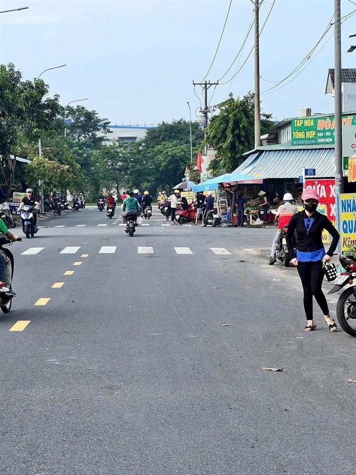 Cần bán lô đất 150m2 ngay vsip 2. gần ủy ban vĩnh tân. sổ hồng riêng
