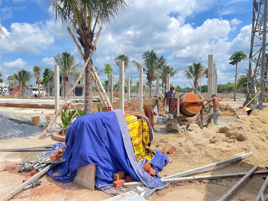 Cần bán lô đất ngay vsip 3 tân uyên. sổ hồng riêng. gần mặt tiền dt 741