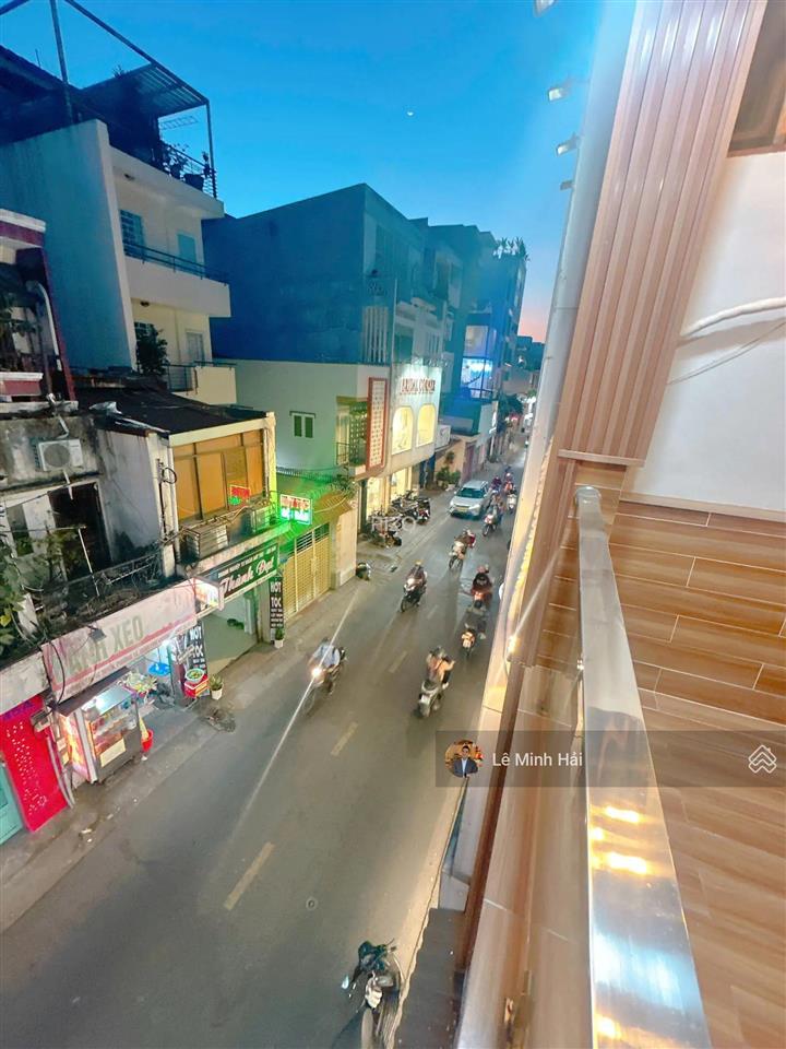 Mặt tiền nguyễn trọng tuyển. p15. phú nhuận  3 tầng ( 3,5 x 17m )  57m2 giá 13,8 tỷ 0901 343 ***