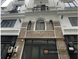 6 tầng thang máy hoàng văn thụ . p8. phú nhuận  dt ( 4 x 12m )  hđt  50 triệu / tháng  15 tỷ