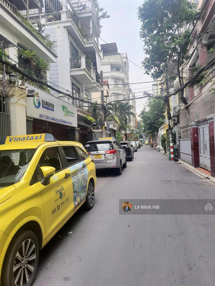 Hẻm siêu đẹp cửu long.p2. tân bình  5 tầng ( 4,55 x 16m )  10 phòng chdv 70 triệu  giá 19 tỷ