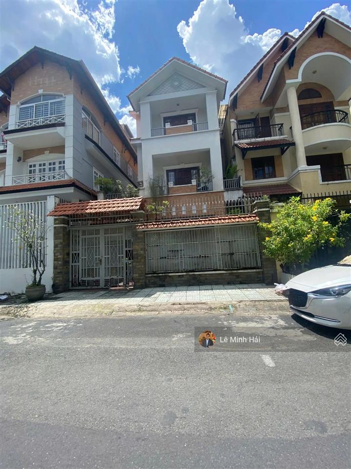 Siêu ngon  mặt tiền hoa lan. phường 2. phú nhuận  4 tầng ( 8 x 16m )  cn  128m2  giá 43,5 tỷ