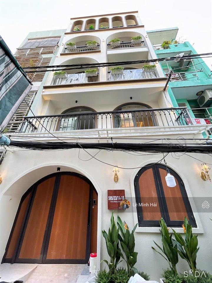 Toà nhà chdv mới đẹp đường cmt8. phường 15.quận 10  5 tầng (6 x 8m) hđt sẵn  65 triệu  17,5 tỷ