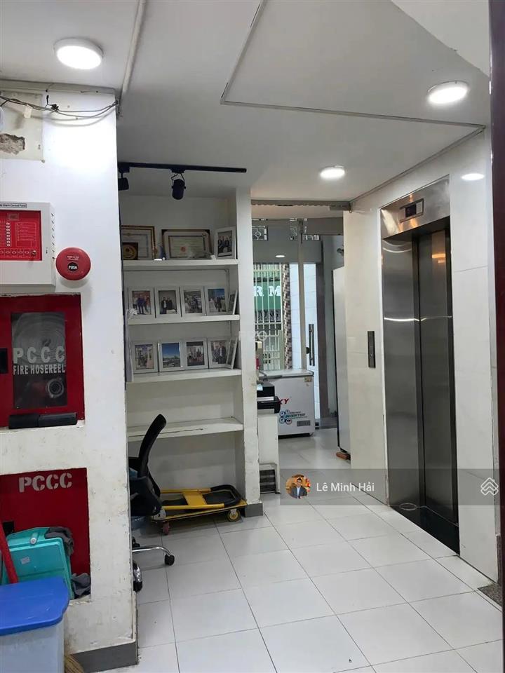 Tòa nhà văn phòng lê văn sỹ. quận 3  kc hầm 7 tầng (5,3 x 17m)  hđt 90 triệu/tháng  23 tỷ