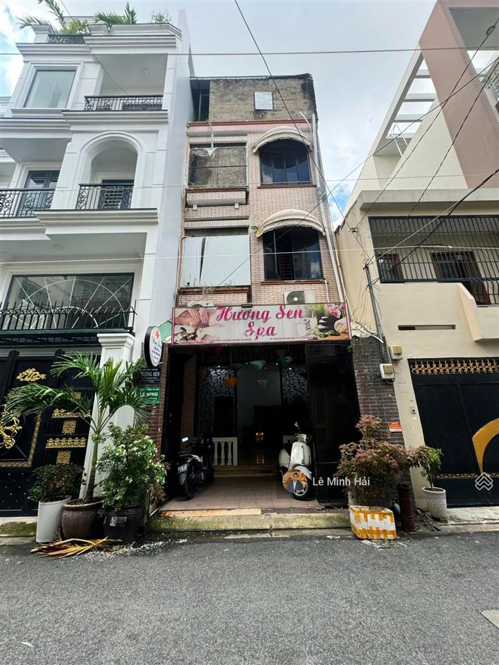 Khuôn đất đẹp  hẻm xe hơi huỳnh văn bánh. phú nhuận  3 tầng (4,55 x 16,15m)  giá 16,5 tỷ