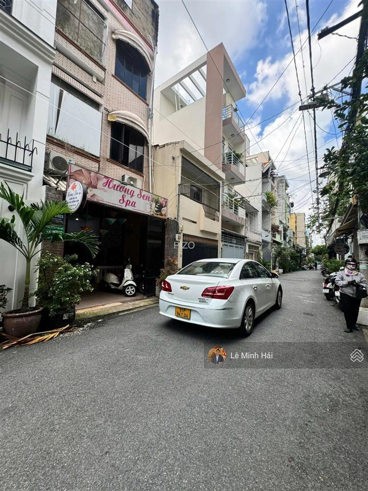 Khuôn đất đẹp  hẻm xe hơi huỳnh văn bánh. phú nhuận  3 tầng (4,55 x 16,15m)  giá 16,5 tỷ
