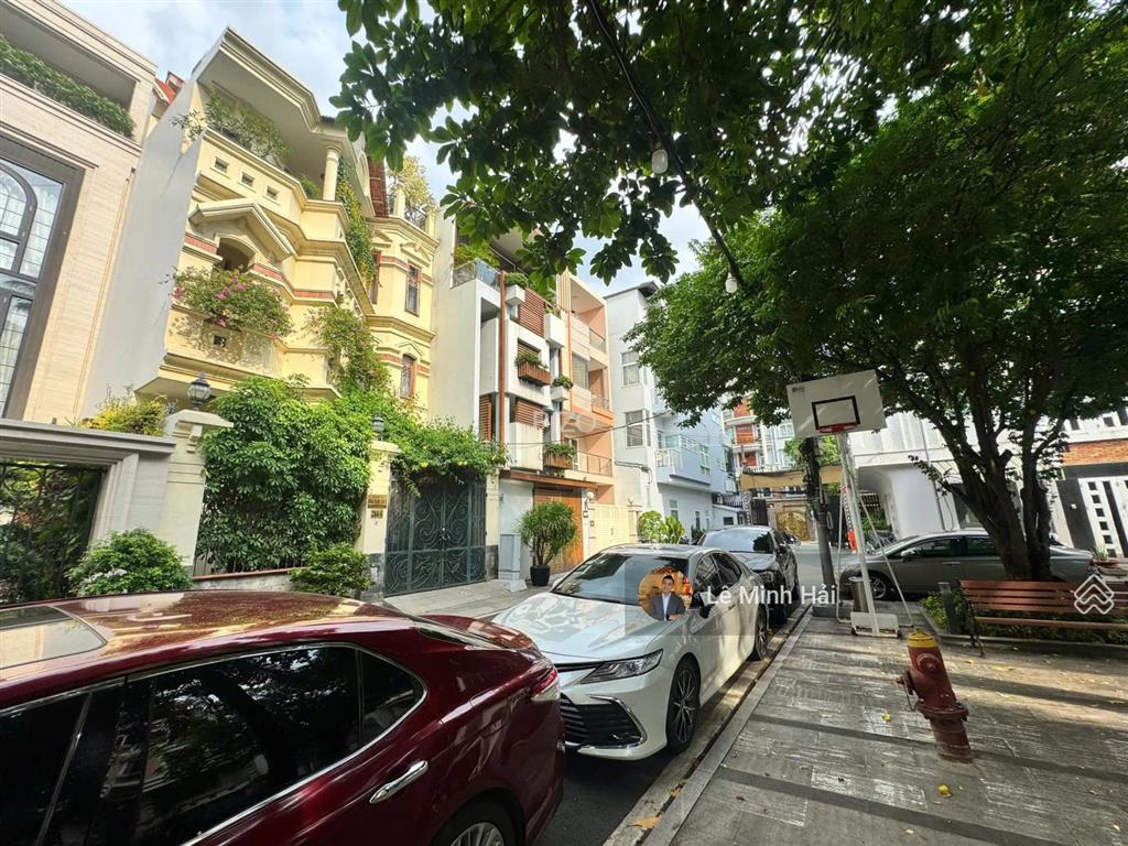 Khu villa nội bộ nguyễn trọng tuyển, p10, phú nhuận  4 tầng (7,5 x 21m)  vào ở ngay  45,5 tỷ