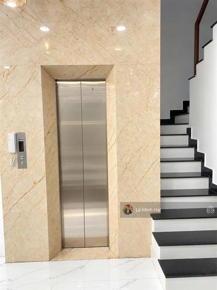 Mặt tiền huỳnh văn bánh, p13, phú nhuận  5 tầng thang máy (4 x 15m)  hđt 50 triệu  22,9 tỷ