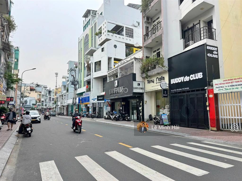 Mặt tiền huỳnh văn bánh, p13, phú nhuận  5 tầng thang máy (4 x 15m)  hđt 50 triệu  22,9 tỷ