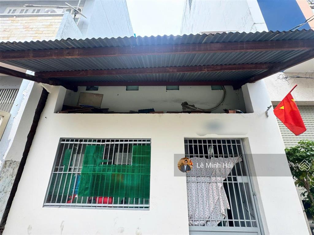 Khán hiếm  hẻm xe hơi hai bà trưng. quận 3  xây dựng 6 tầng (5 x 14m)  dt 70m2  giá 11 tỷ