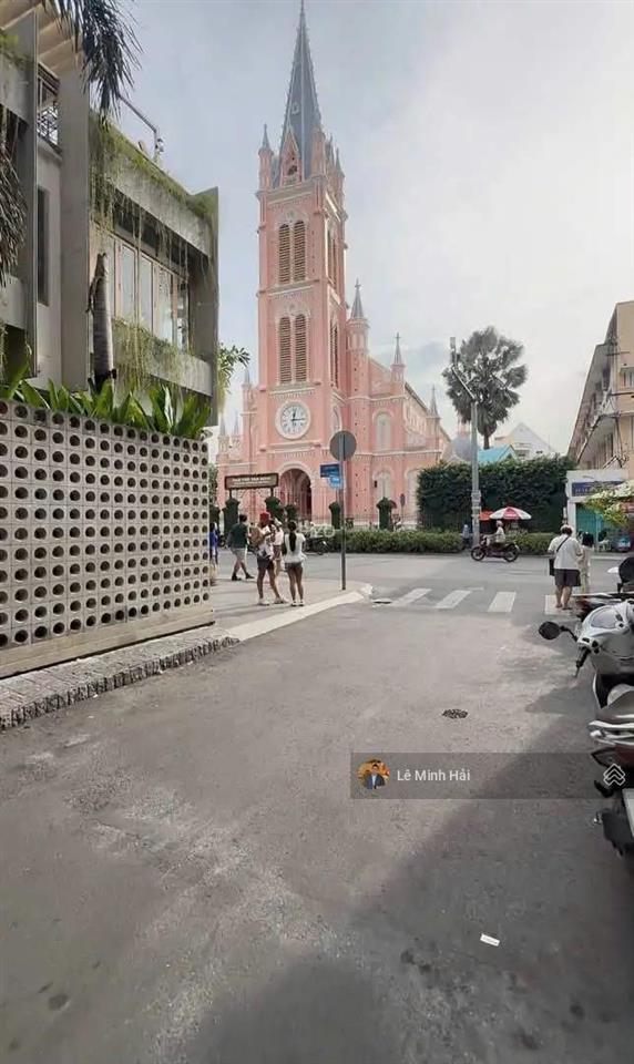 Nhà mới đẹp ở ngay  mặt tiền đinh công tráng. tân định. q1  5 tầng thang máy (60m2)  26,2 tỷ
