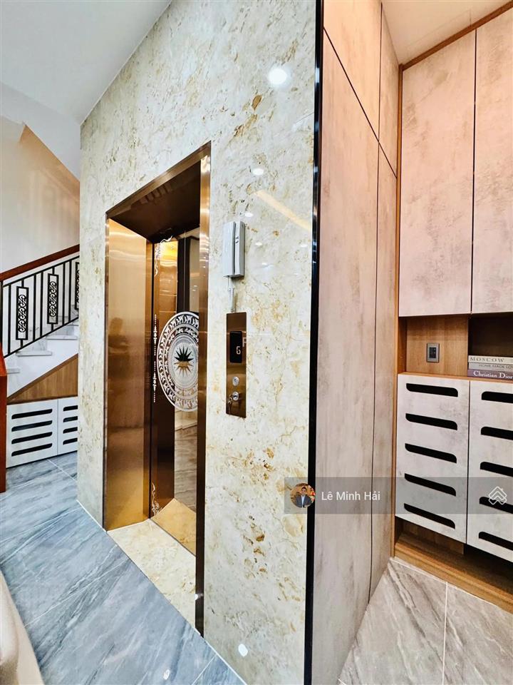 Mặt tiền khu phan xích long. p7. phú nhuận  5 tầng thang máy (6 x 7m)  (5 pn  5 wc)  13,8 tỷ