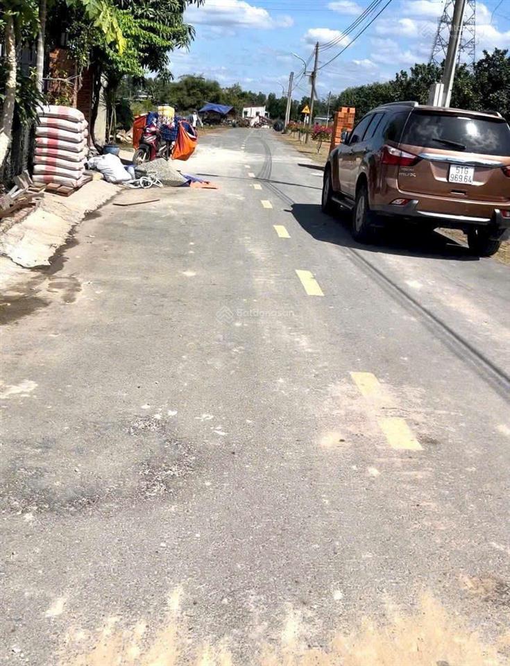 Vườn bưởi tthc bàu bàng 260m2 (5* 52).tc 100m2.200 triệu cc ,sổ sẵn, 1 sẹc ql13
