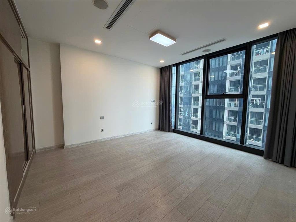 Vin ba son bán 3pn 126m2 view sông giá 30.5ty bao sổ hồng call 0937 600 ***