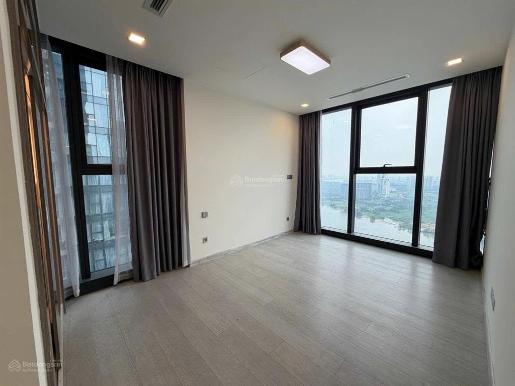 Vin ba son bán 3pn 126m2 view sông giá 30.5ty bao sổ hồng call 0937 600 ***