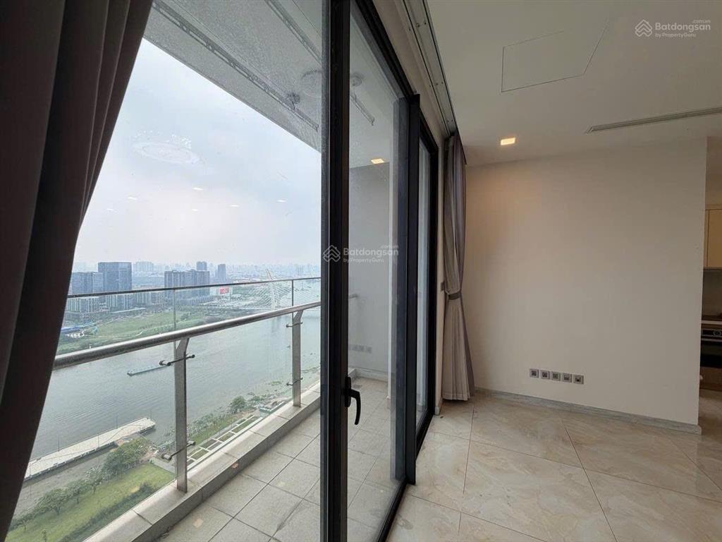 Vin ba son bán 3pn 126m2 view sông giá 30.5ty bao sổ hồng call 0937 600 ***