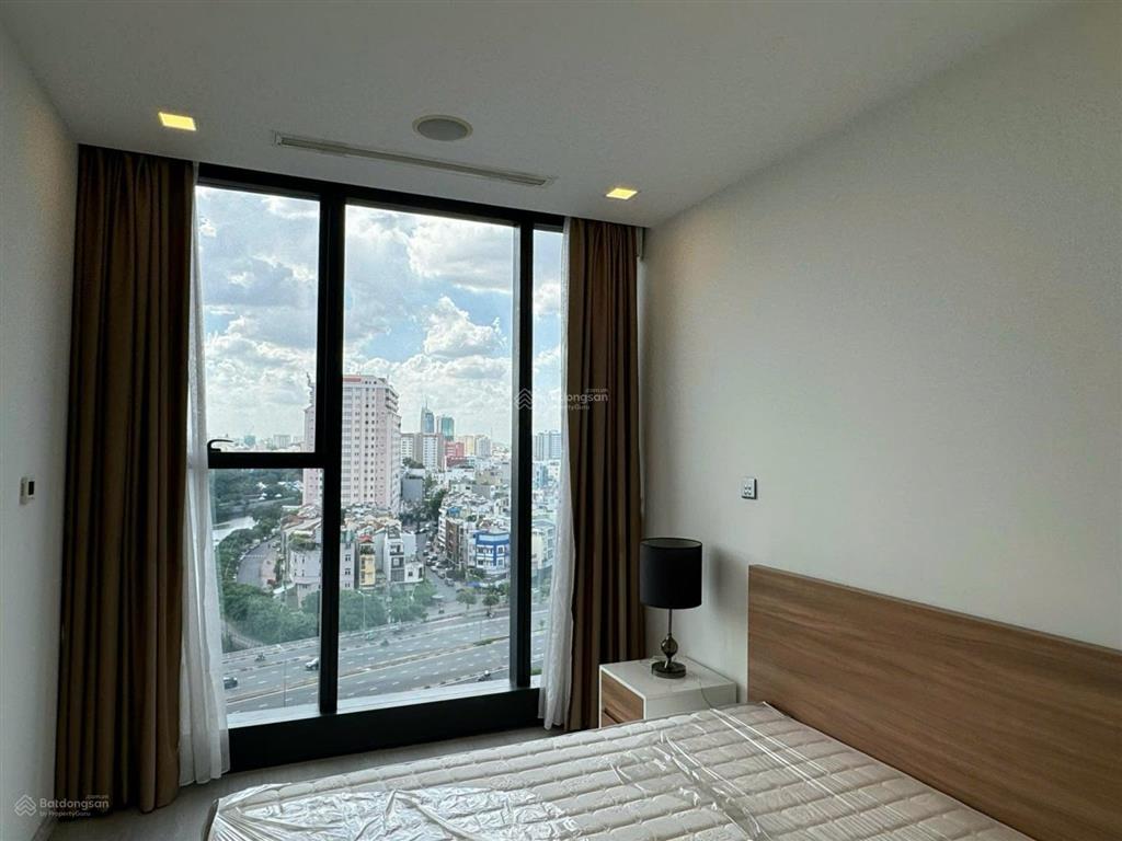 Bán gấp căn góc 2pn ~68m2 giá 17,2 tỷ a110.02 view ko bị chắn full nội thất 0937 600 ***