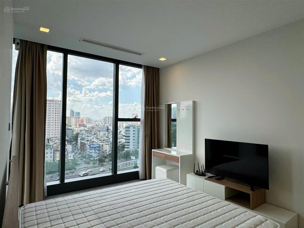 Bán gấp căn góc 2pn ~68m2 giá 17,2 tỷ a110.02 view ko bị chắn full nội thất 0937 600 ***