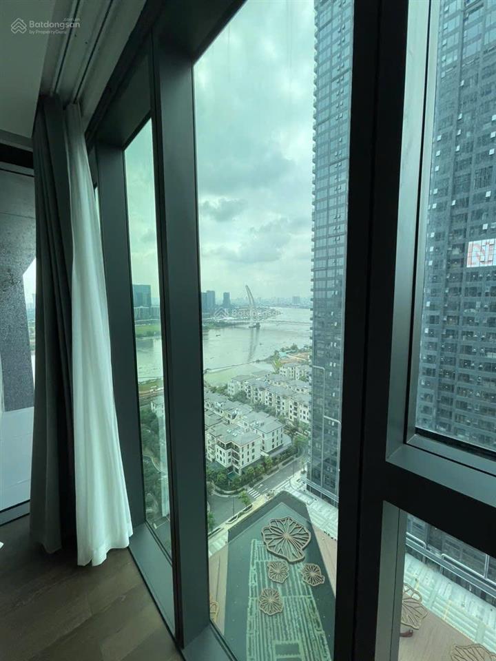 Bán gấp 3pn marina 120m2 giá 65 tỷ, lầu 26, full nội thất, xem nhà 0937 600 ***