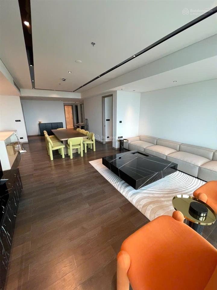Bán gấp 3pn marina 120m2 giá 65 tỷ, lầu 26, full nội thất, xem nhà 0937 600 ***