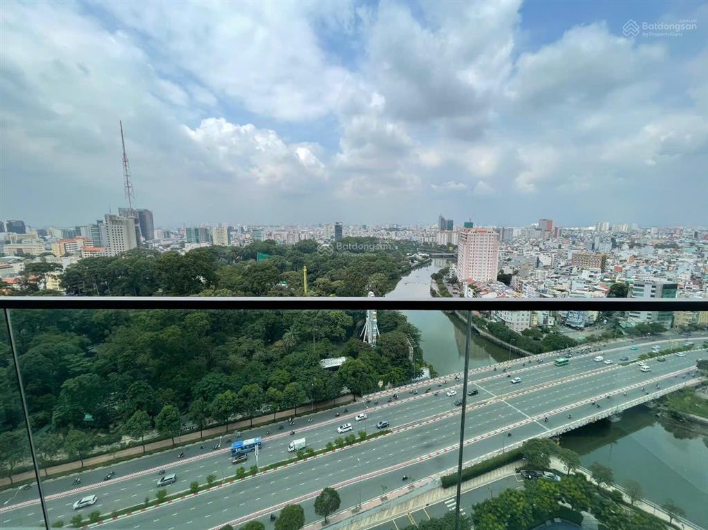 Bán 3pn 3wc marina tòa lake 170m2 giá chỉ 68ty hỗ trợ vay bank