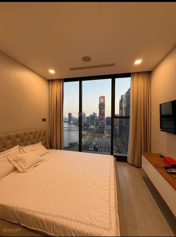 Bán a326.10 78m2 view bitexco giá 26 tỷ thương lượng cho khách