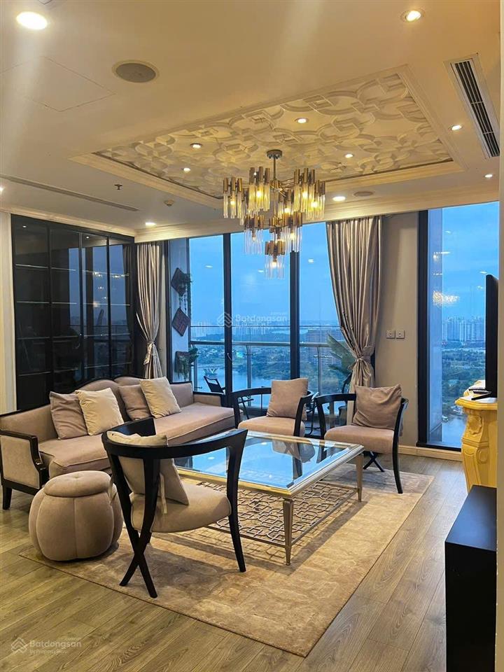 Cho thuê 3pn 121m lầu 26 giá 55tr bao phí quản lý