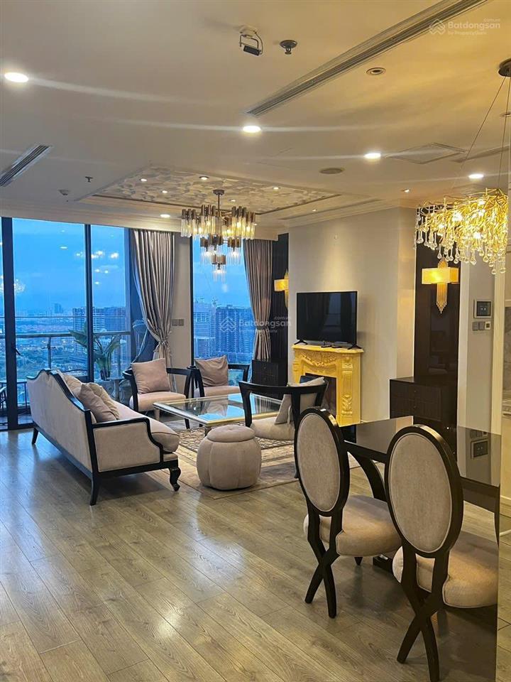 Cho thuê 3pn 121m lầu 26 giá 55tr bao phí quản lý