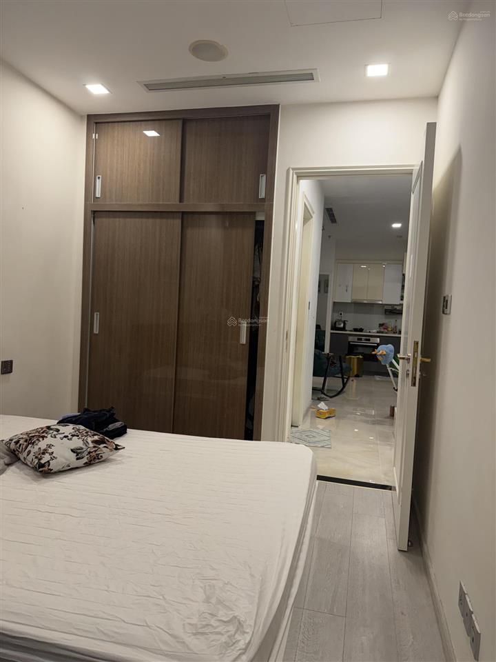 Cần tiền kinh doanh nên bán căn góc 2pn a105.02 68m2 view ko chắn sổ lâu dài giá bán 16.8ty phí 1%