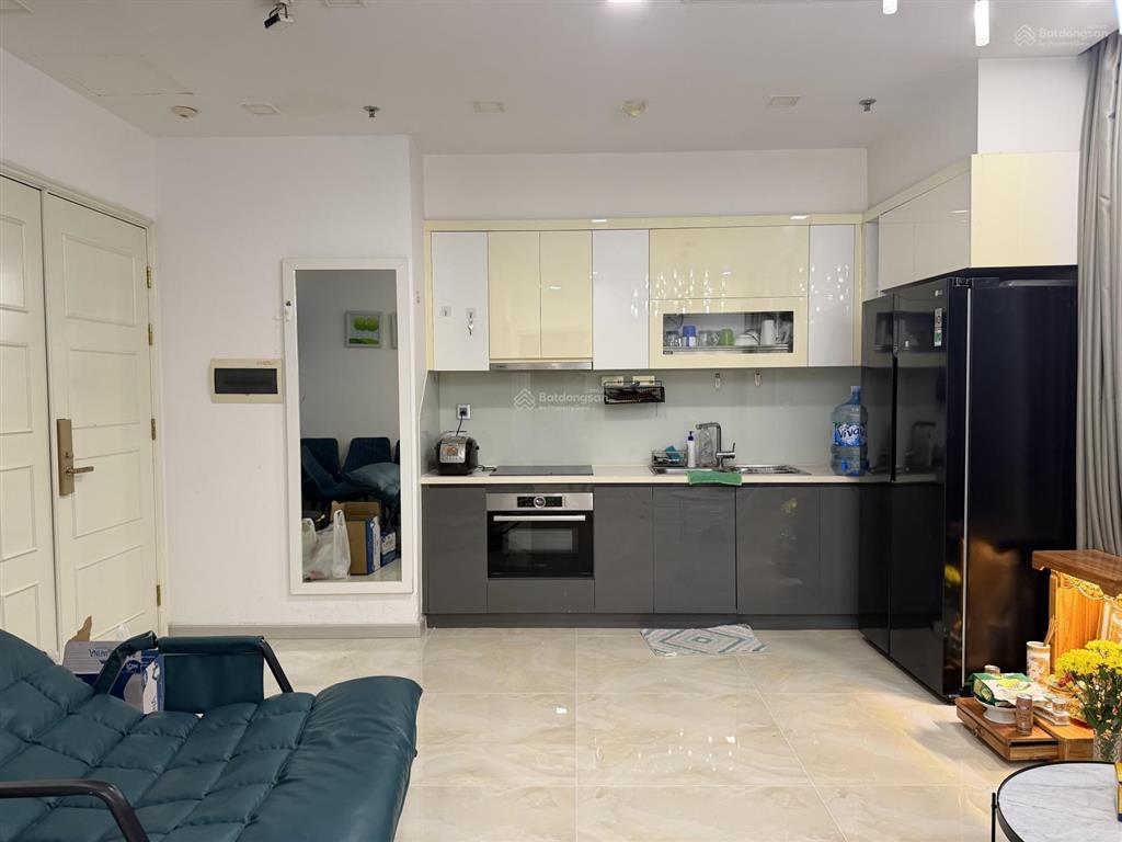 Cần tiền kinh doanh nên bán căn góc 2pn a105.02 68m2 view ko chắn sổ lâu dài giá bán 16.8ty phí 1%