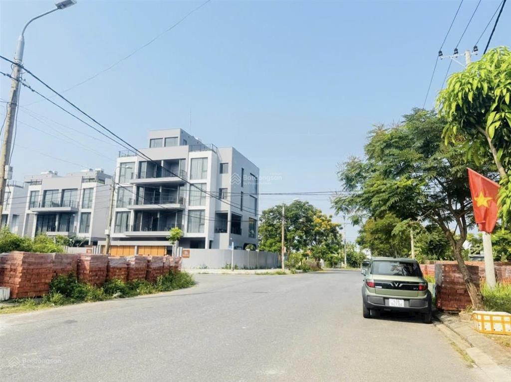 Bán góc ngã tư đường 10m5 sát sông, xây cao tầng đường k20, khu đô thị nam việt á