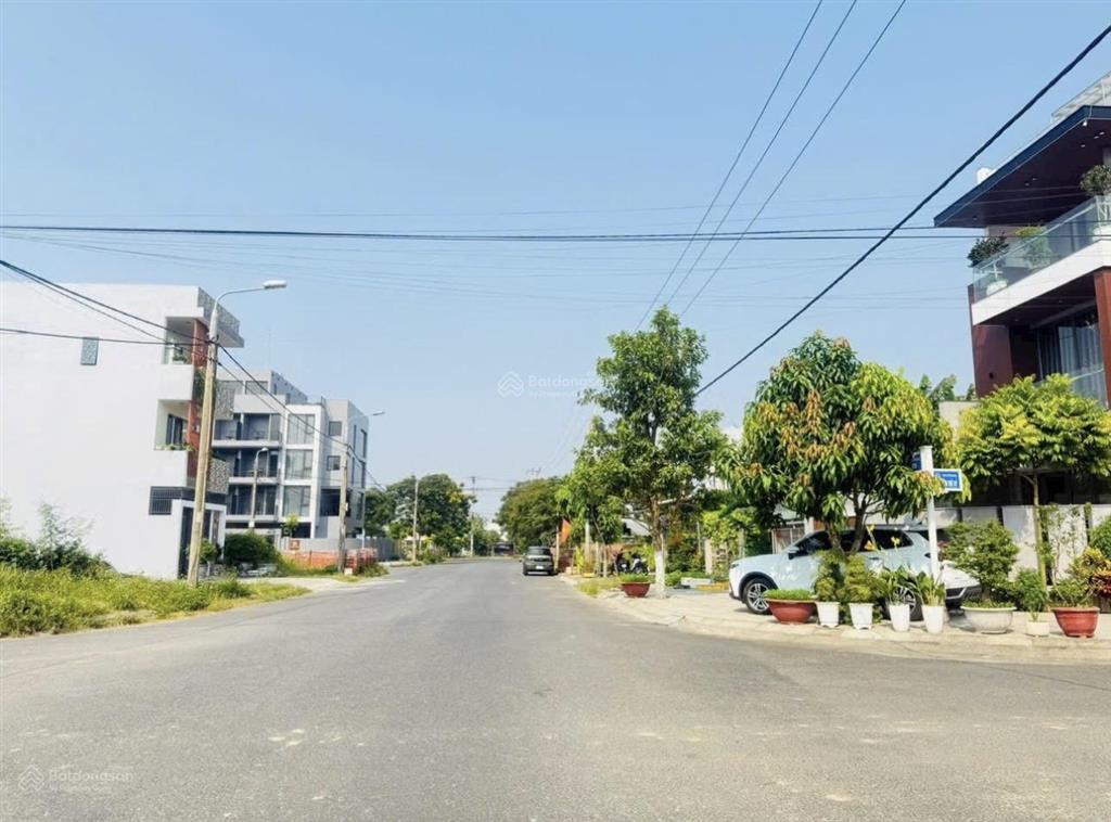 Bán góc ngã tư đường 10m5 sát sông, xây cao tầng đường k20, khu đô thị nam việt á