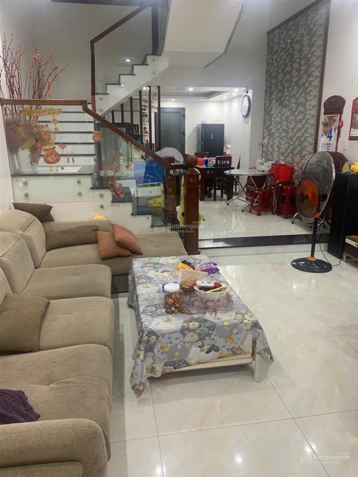 Bán nhà 2 tầng đường lê văn thủ view công viên nam việt á