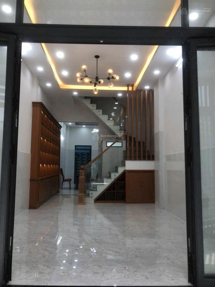 Bán nhà riêng tại bình thành, giá siêu hời 5,3 tỷ, 68 m2, 4pn, 4wc, 3 tầng, bình tân, hcm
