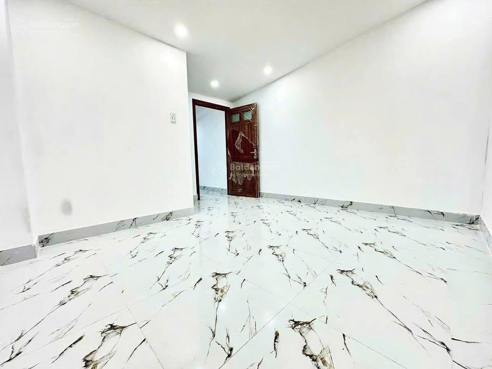 Tài chính 1 tỷ hơn kiếm đâu ra nhà mới 2pn 2wc ở bình tân?
