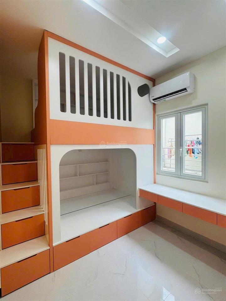 Bán nhà riêng 4pn, 4wc, 56m2 tại bình thành, 6,15 tỷ