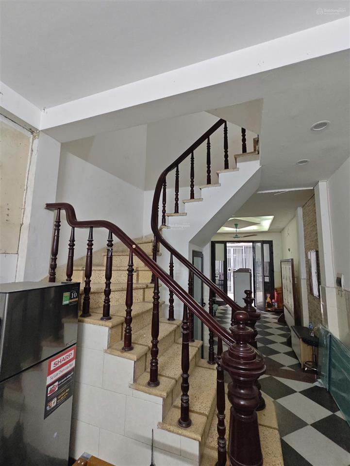 Cho thuê nhà 4 tầng (4pn, 3wc, 43m2) tại ngõ 73, tứ liên, q. tây hồ, giá cực chất 12 triệu vnd/th