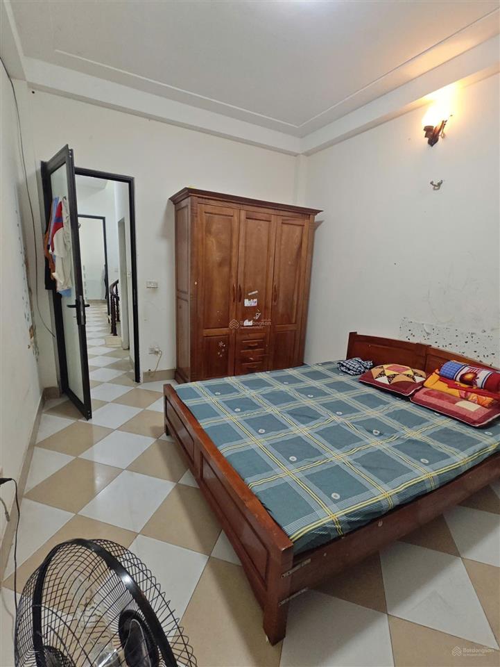 Cho thuê nhà 4 tầng (4pn, 3wc, 43m2) tại ngõ 73, tứ liên, q. tây hồ, giá cực chất 12 triệu vnd/th