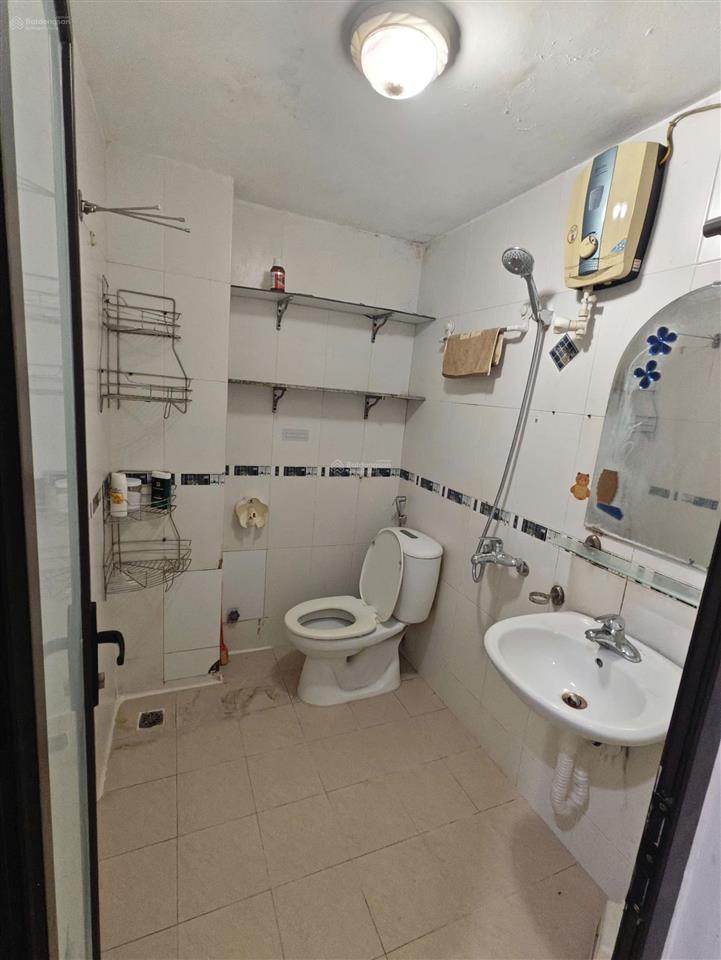 Cho thuê nhà 4 tầng (4pn, 3wc, 43m2) tại ngõ 73, tứ liên, q. tây hồ, giá cực chất 12 triệu vnd/th
